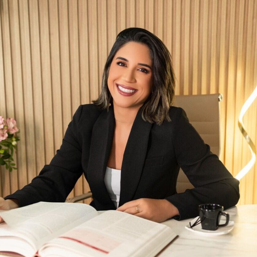 Dra. Lais Spíndola Garcêz